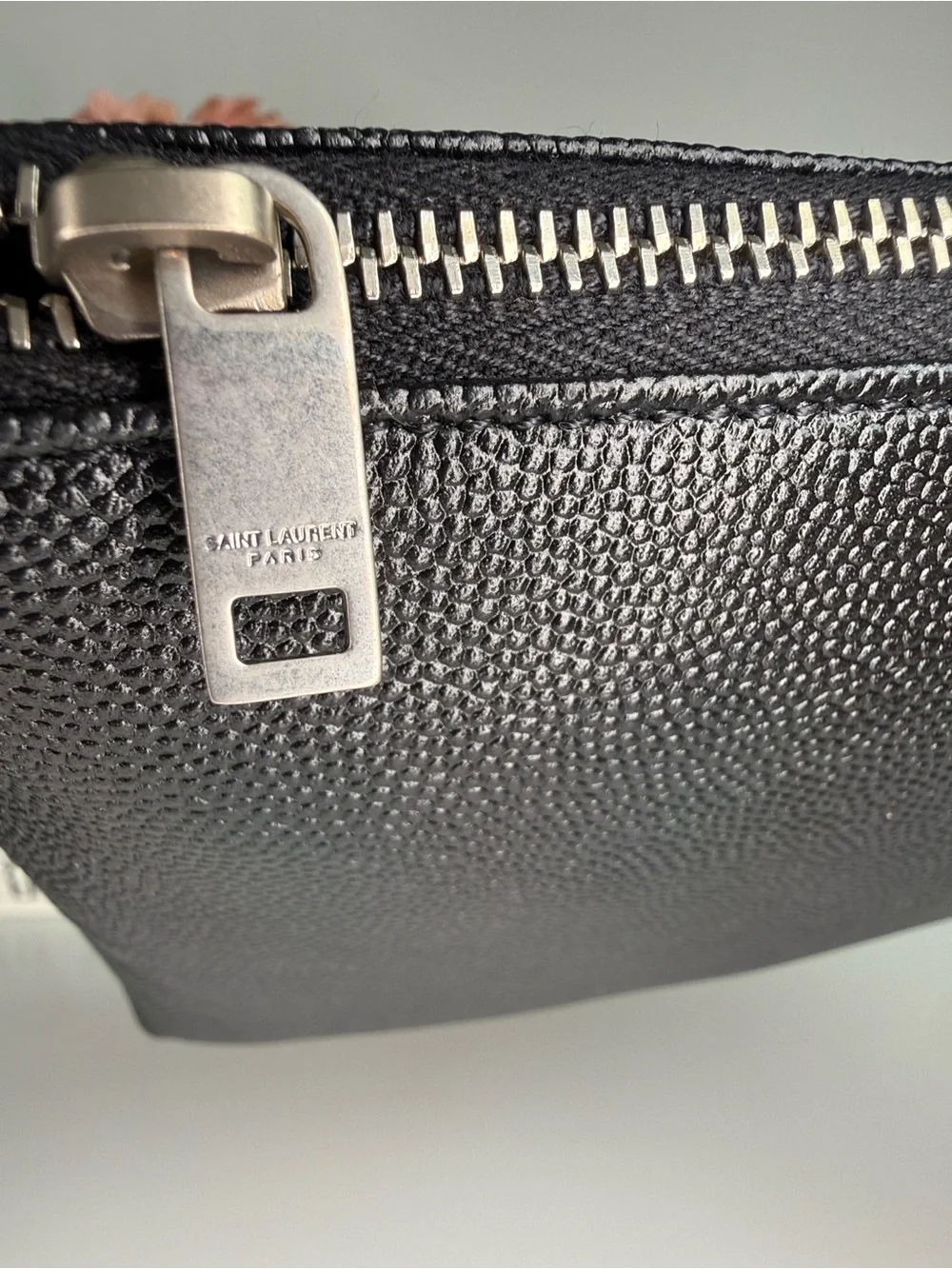 Saint Laurent YSL Grain de Poudre Leather Cosmetic Pouch – Black - New-AUTHENTIC